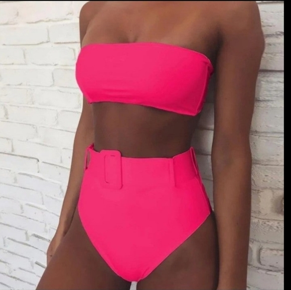 ♥︎Hot Pink Bikini♥︎ - Picture 2 of 12